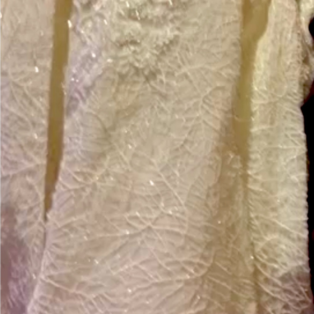 Very beautiful wedding dress